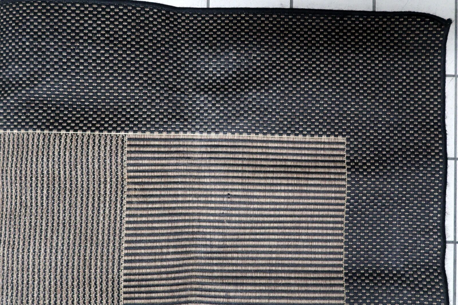 Vintage Belgian modern rug 200cm x 281cm 1980s - 1C1217