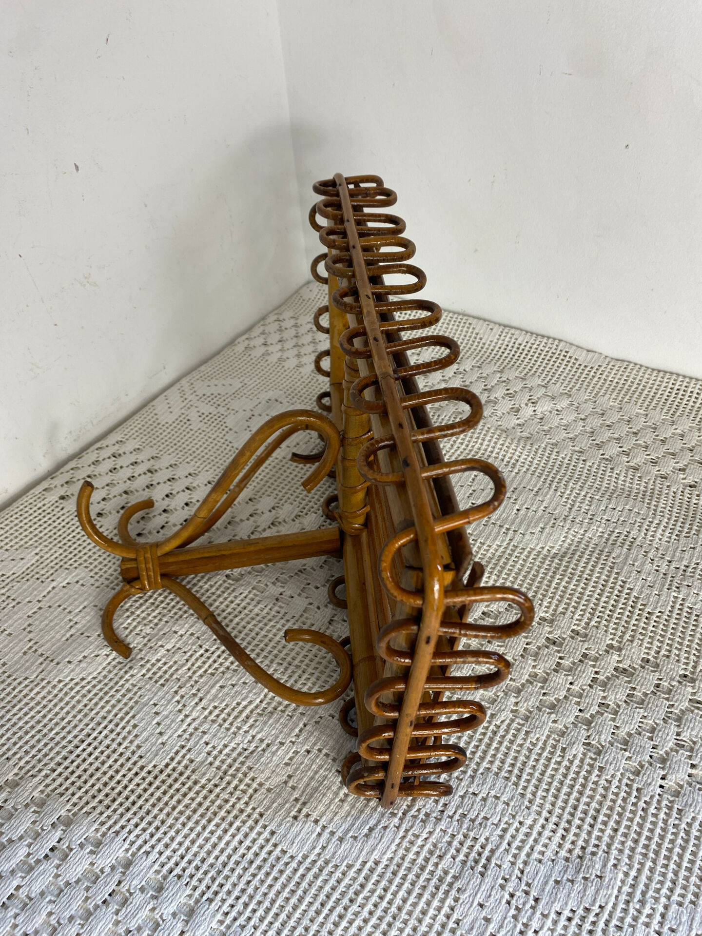 Shelf or wall console in rattan and bamboo