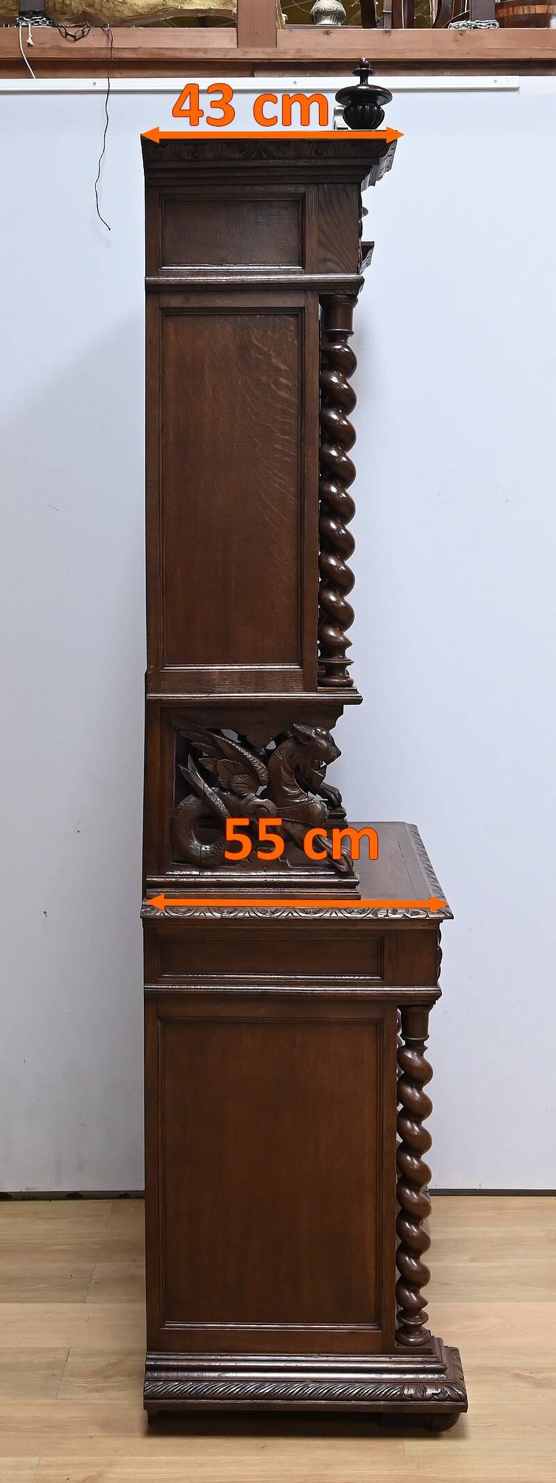 Narrow Oak Display Cabinet, Louis XIII style – Late 19th century