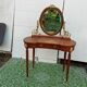 Kidney dressing table