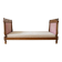 Lit simple ancien en bois et tissu rose