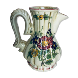 Pitcher in dabbling