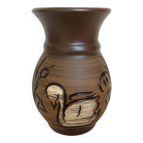 Zoomorphic vase with a swan