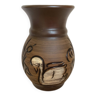 Vase zoomorphe avec un cygne