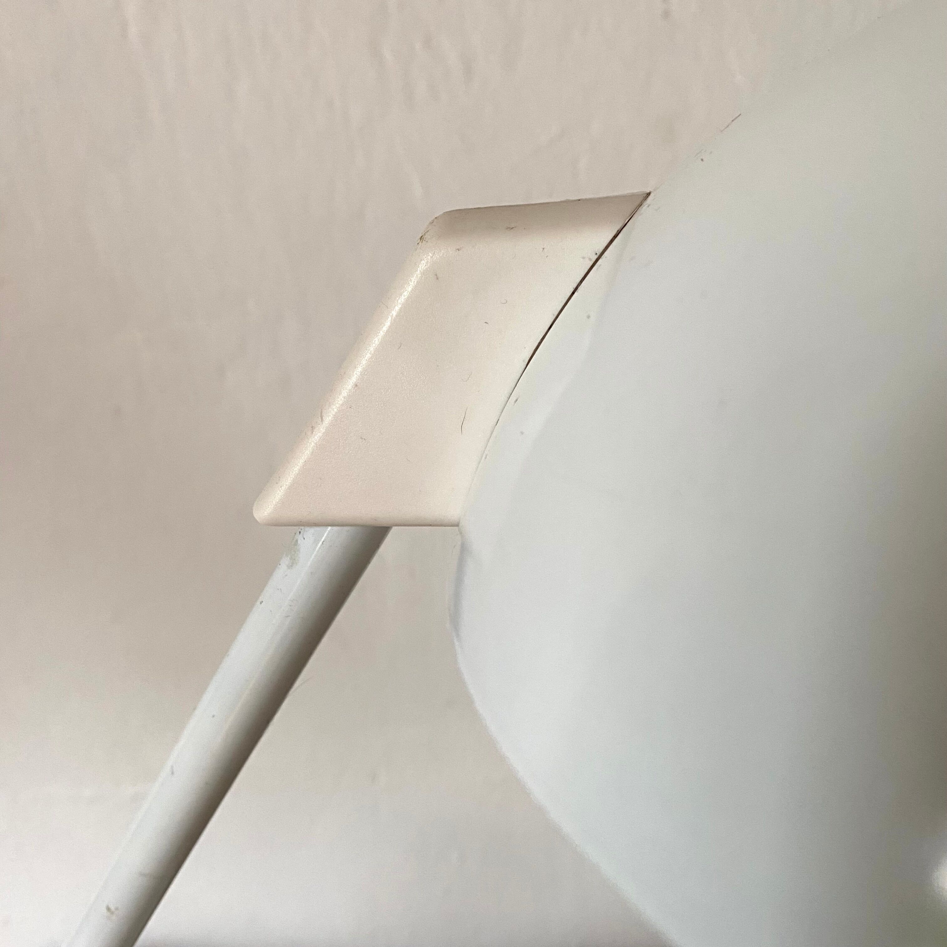 Seneca 80s desk lamp