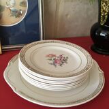 Dessert dish and its 8 plates