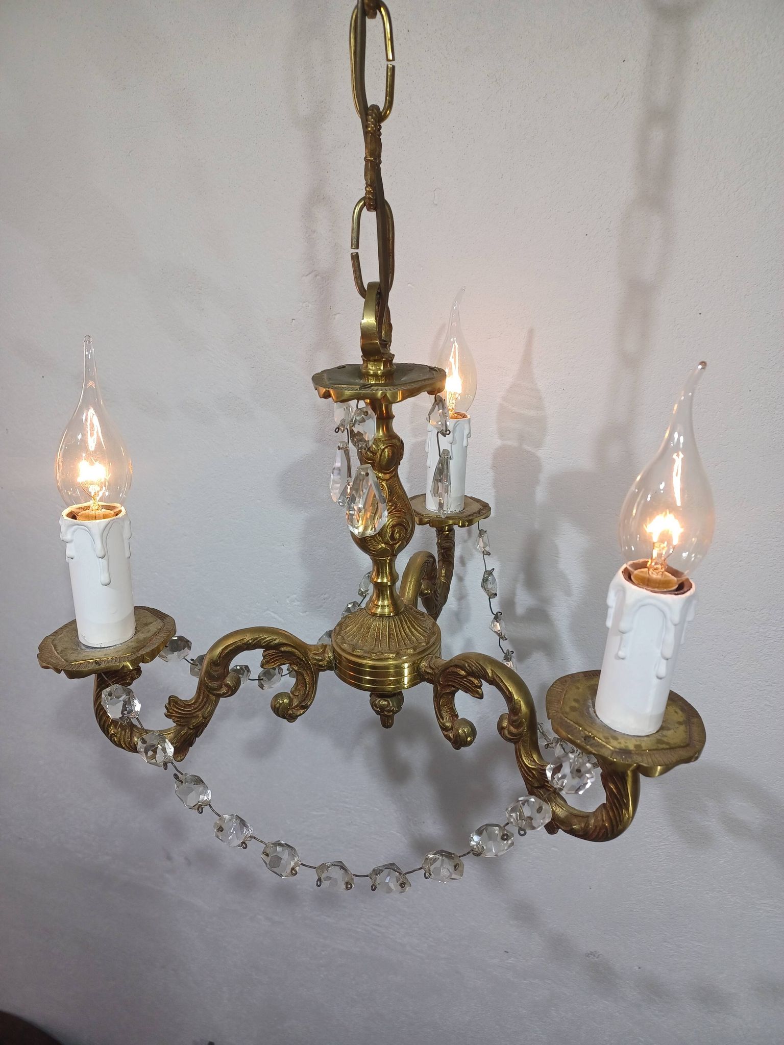 Lustre 3 lumières bronze et cristal