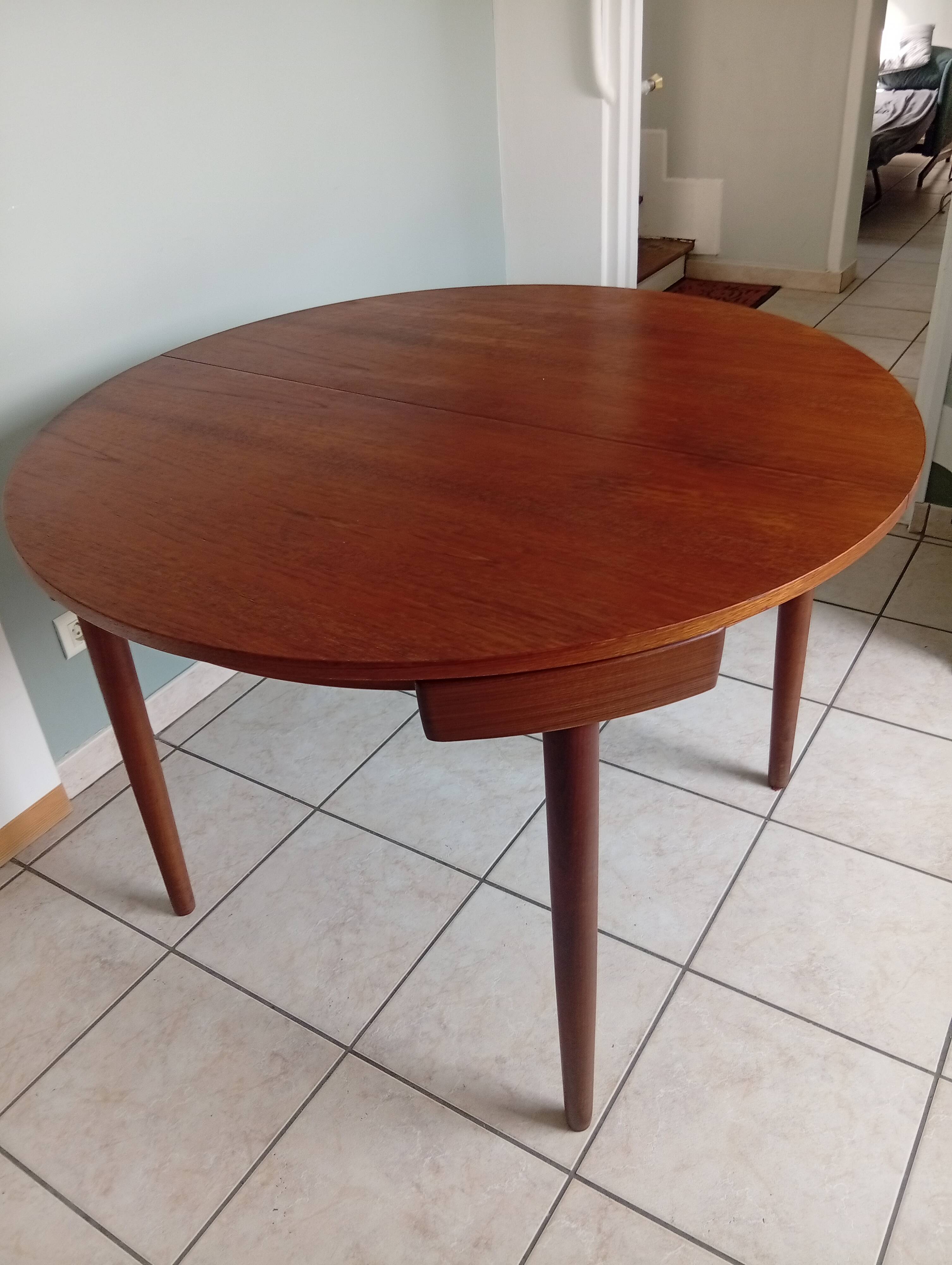Danish table Frem Røjle Hans Olsen extendable round Scandinavian