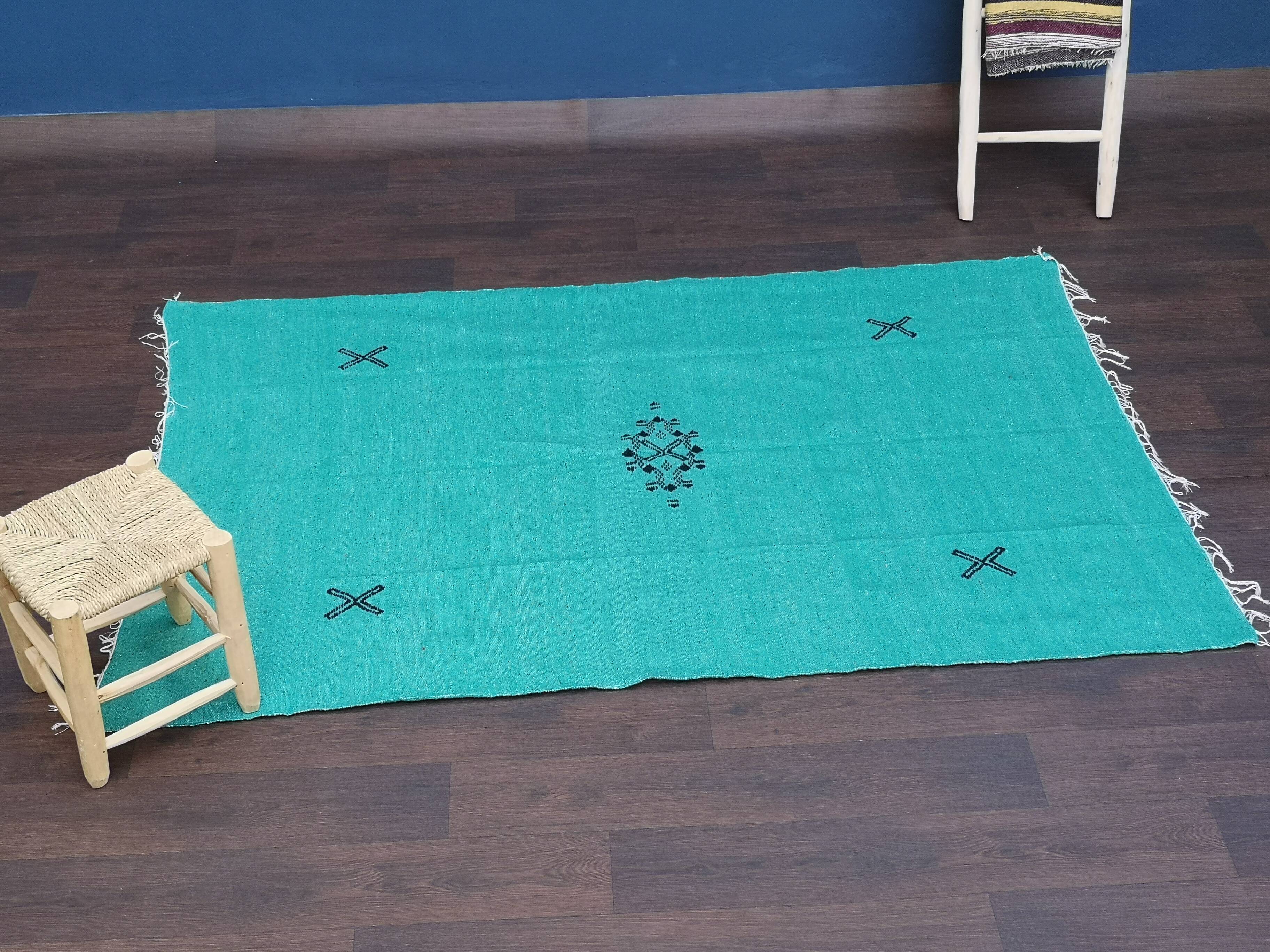 Berber green cotton carpet 140 x 225 cm