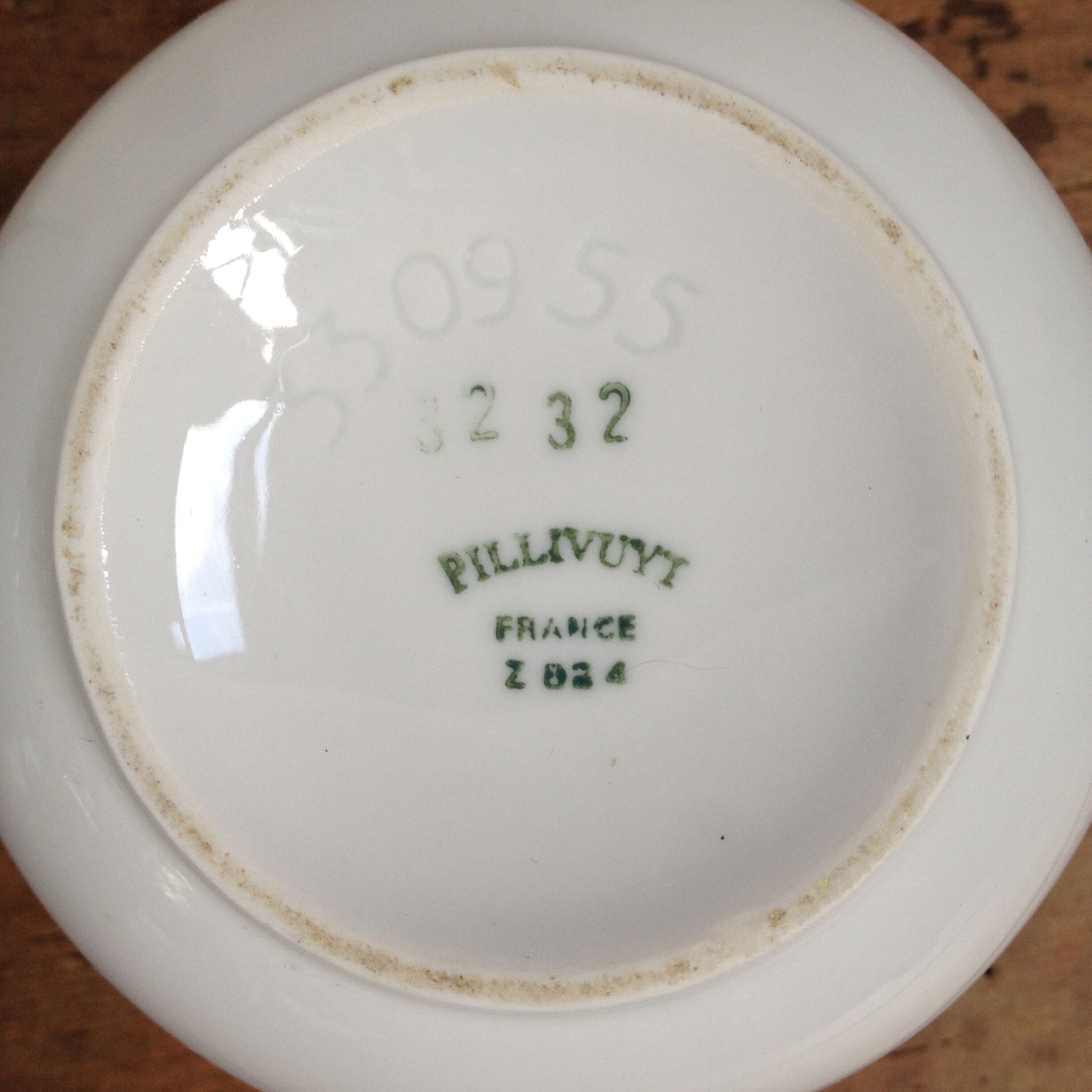 White porcelain teapot general collection Pillivuyt