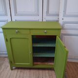 Green Parisian Buffet