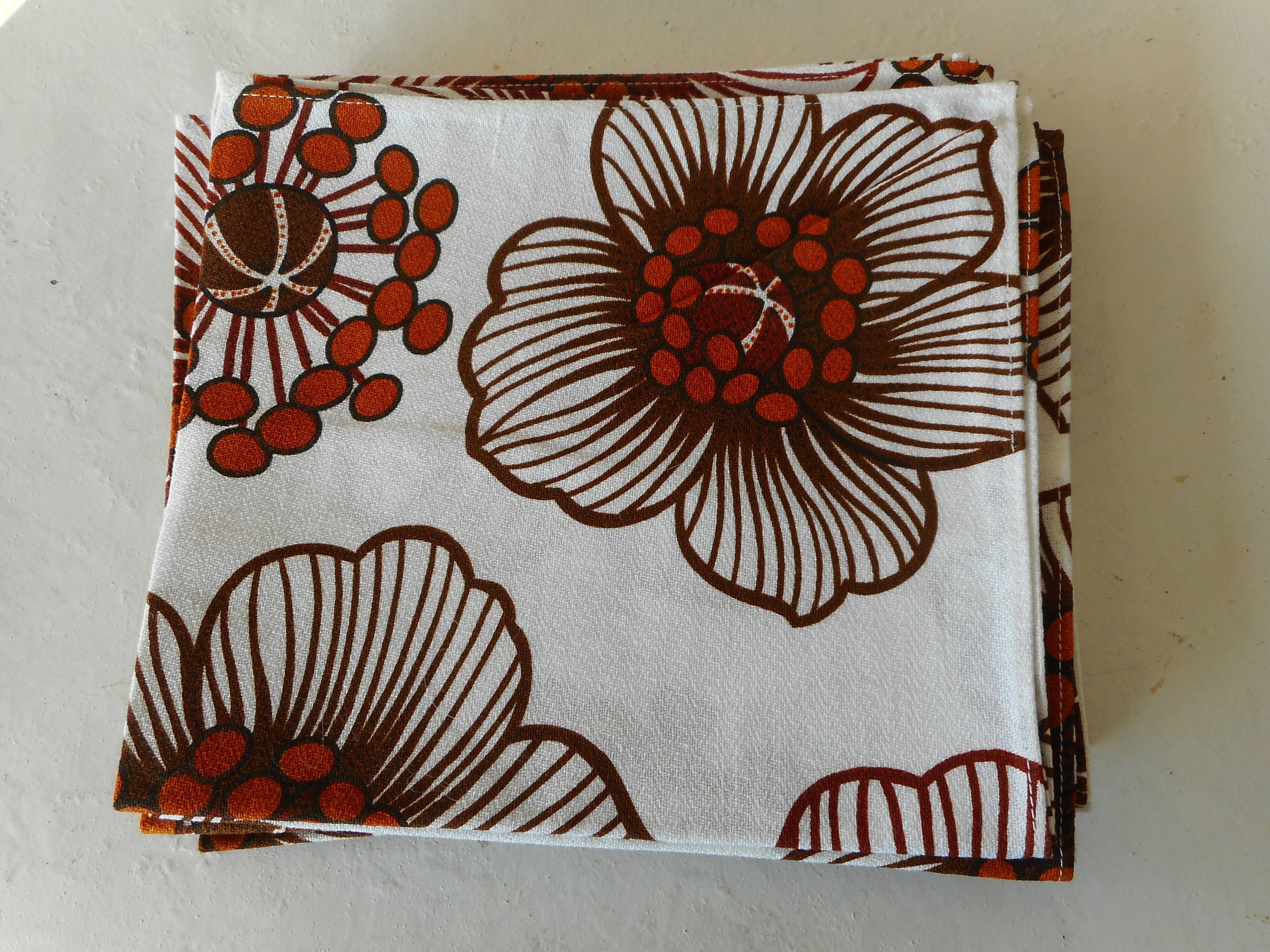 Lot de 8 serviettes de table vintage