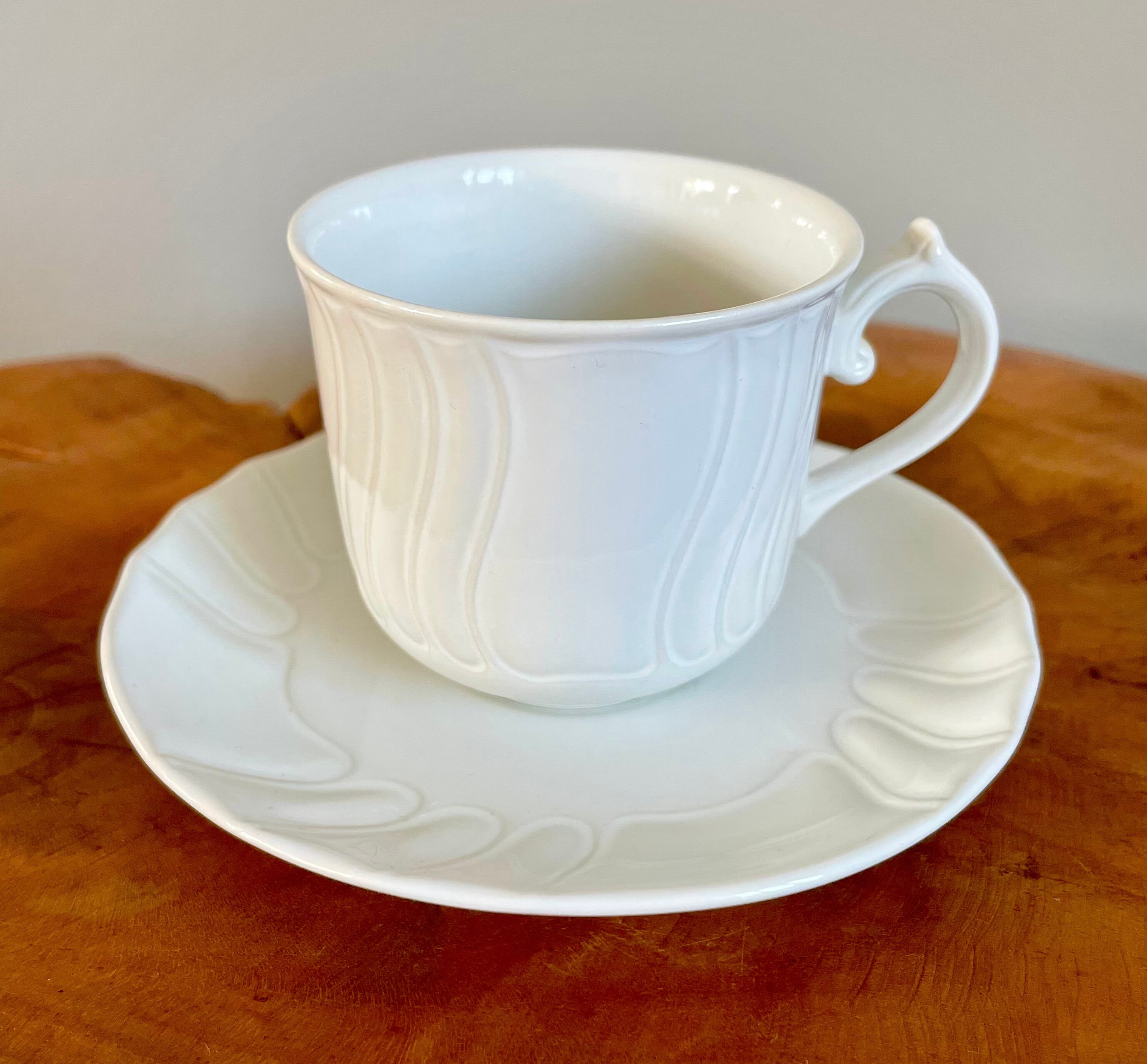 Villeroy & boch espresso or coffee cups with saucers, diamant series from the 1980s