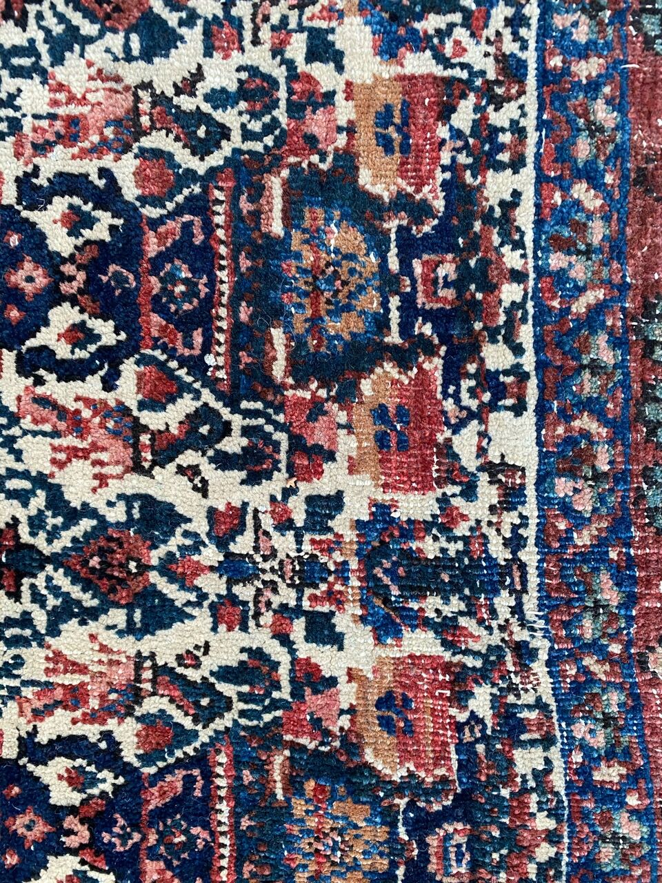 Beautiful old Persian carpet from Abadeh handmade 100x144 cm
