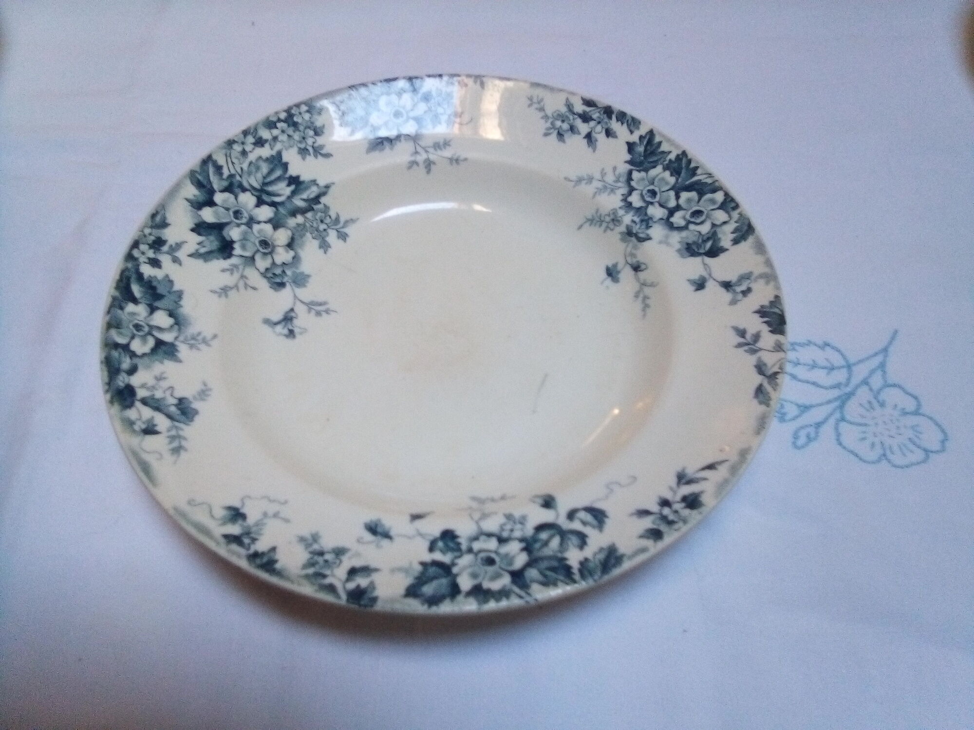 6 Marie Louise hollow plates / Hamage Wolf Mill