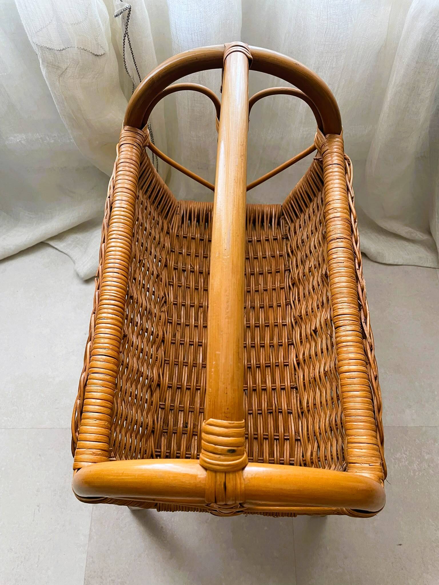 Panier / porte-revues rotin vintage
