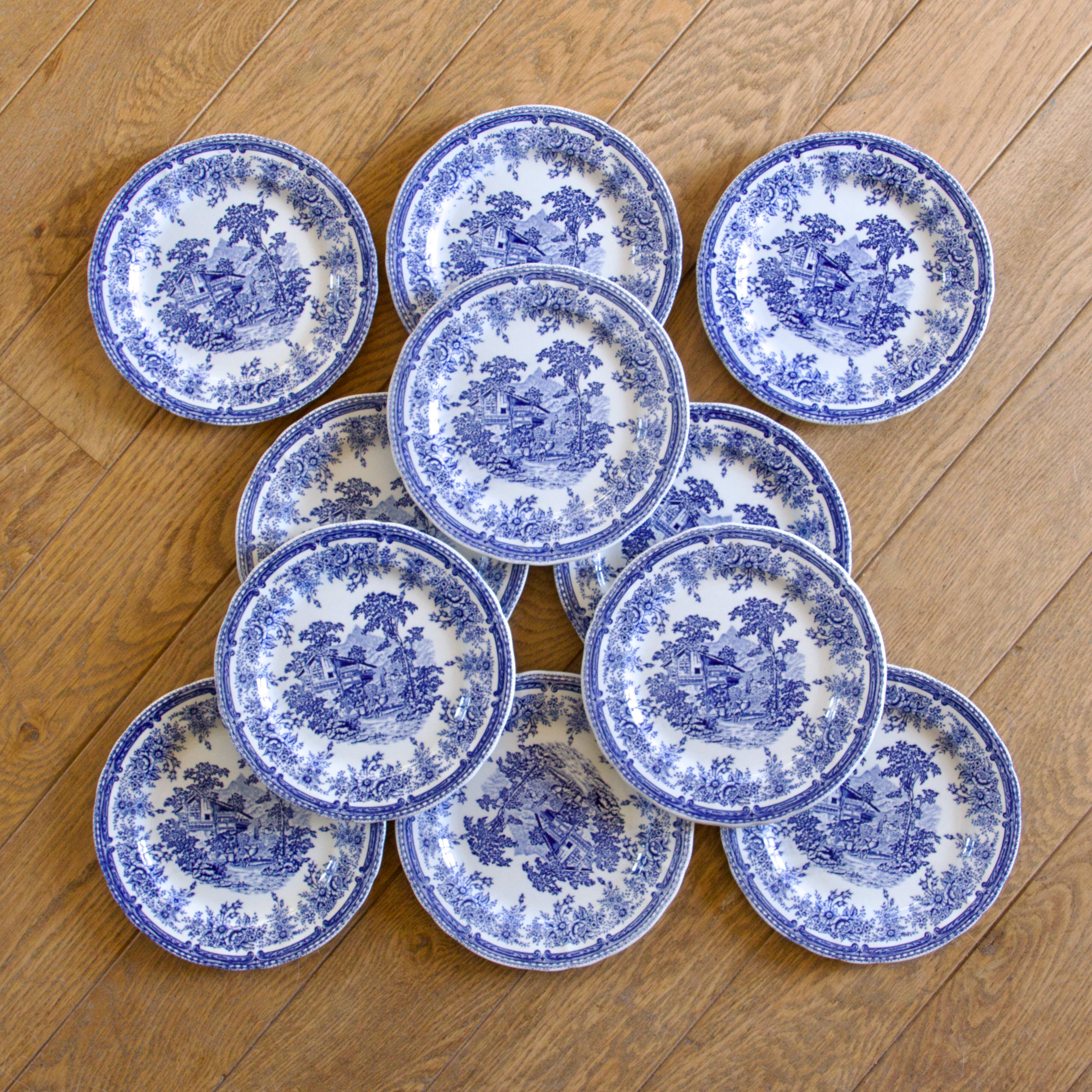 11 antique plates signed Lunéville, English Style collection