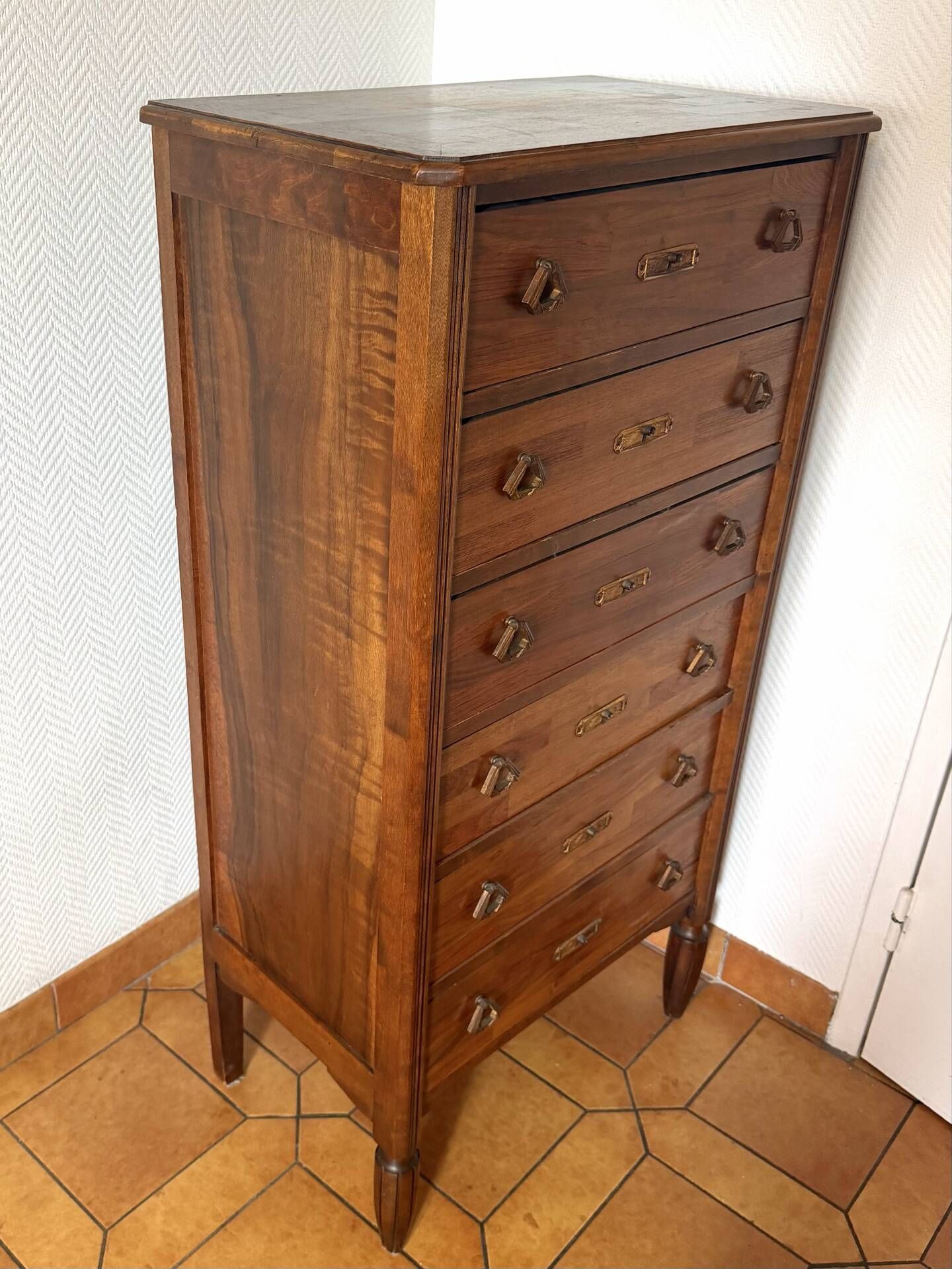 Chiffonnier Art déco à six tiroirs en bois vers 1930