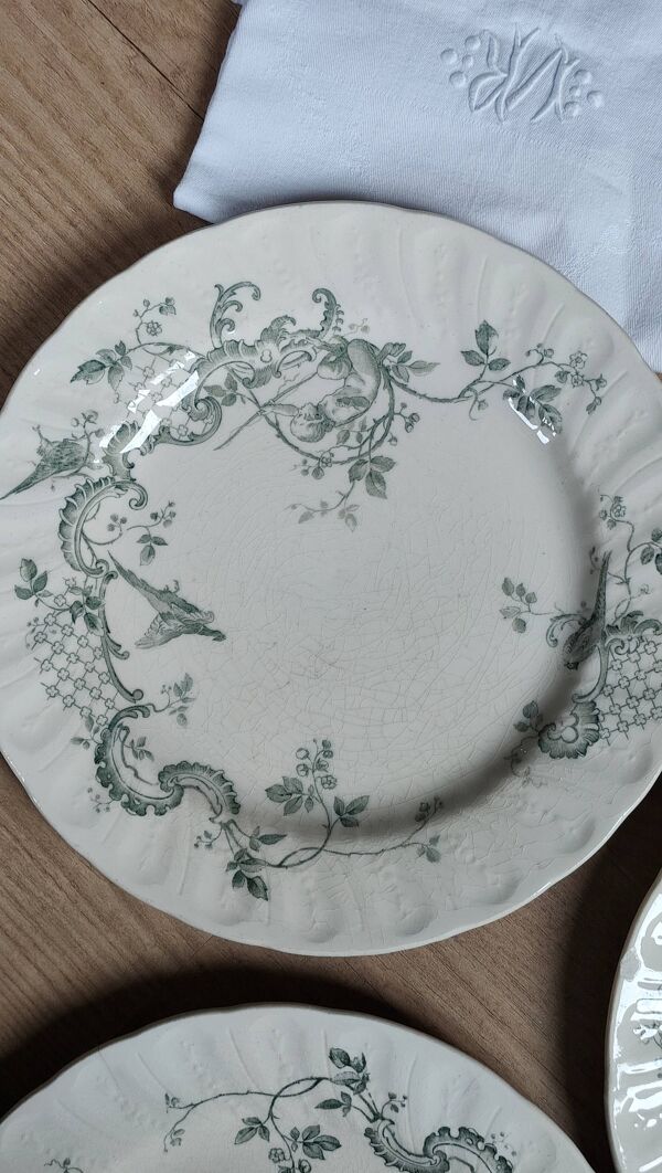 Ensemble de 7 assiettes terre de fer Lauzun Gien