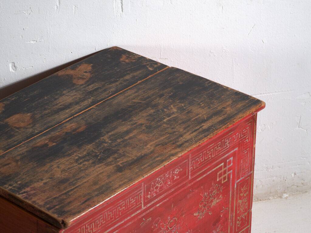 Antique Chinese painted pine chest – Dongbei, circa 1930
