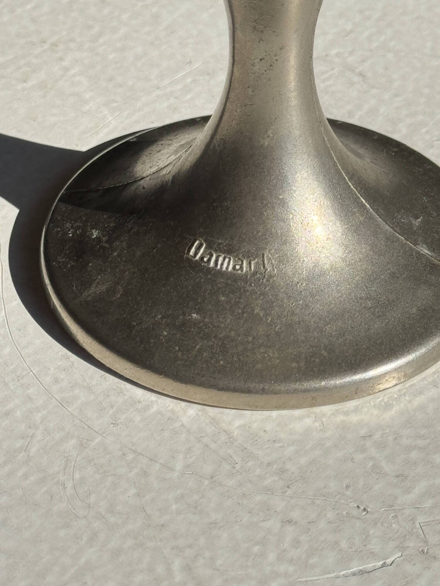 Vase soliflore vintage en métal gris à pied évasé H17 D6