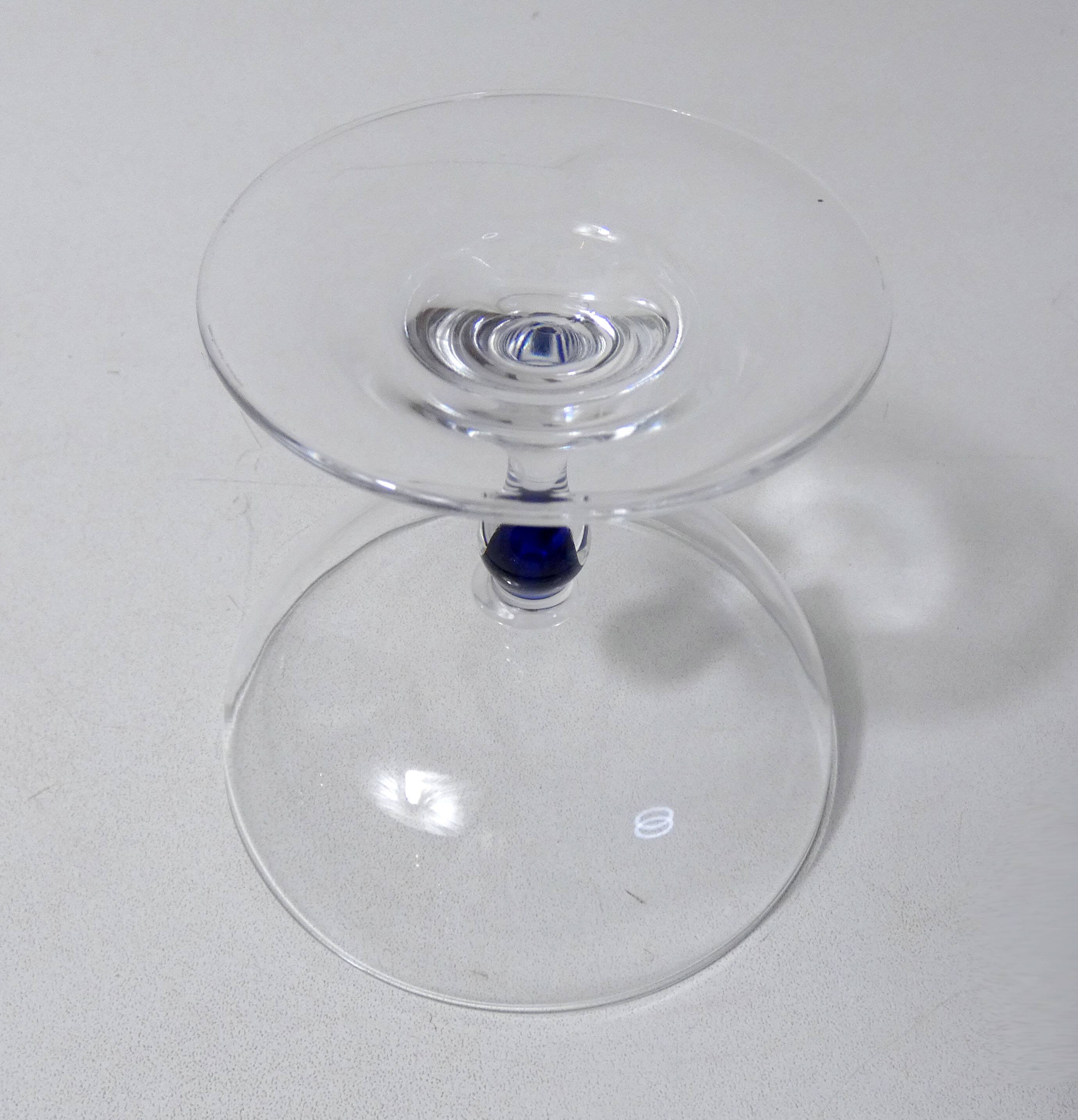 6 champagne glasses in Arques crystal Venice sapphire