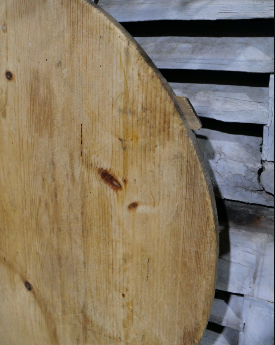 Wooden cutting board