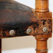 Paire de fauteuils style Henri II