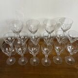 Set of 16 Nestor crystal glasses from Saint Lambert.