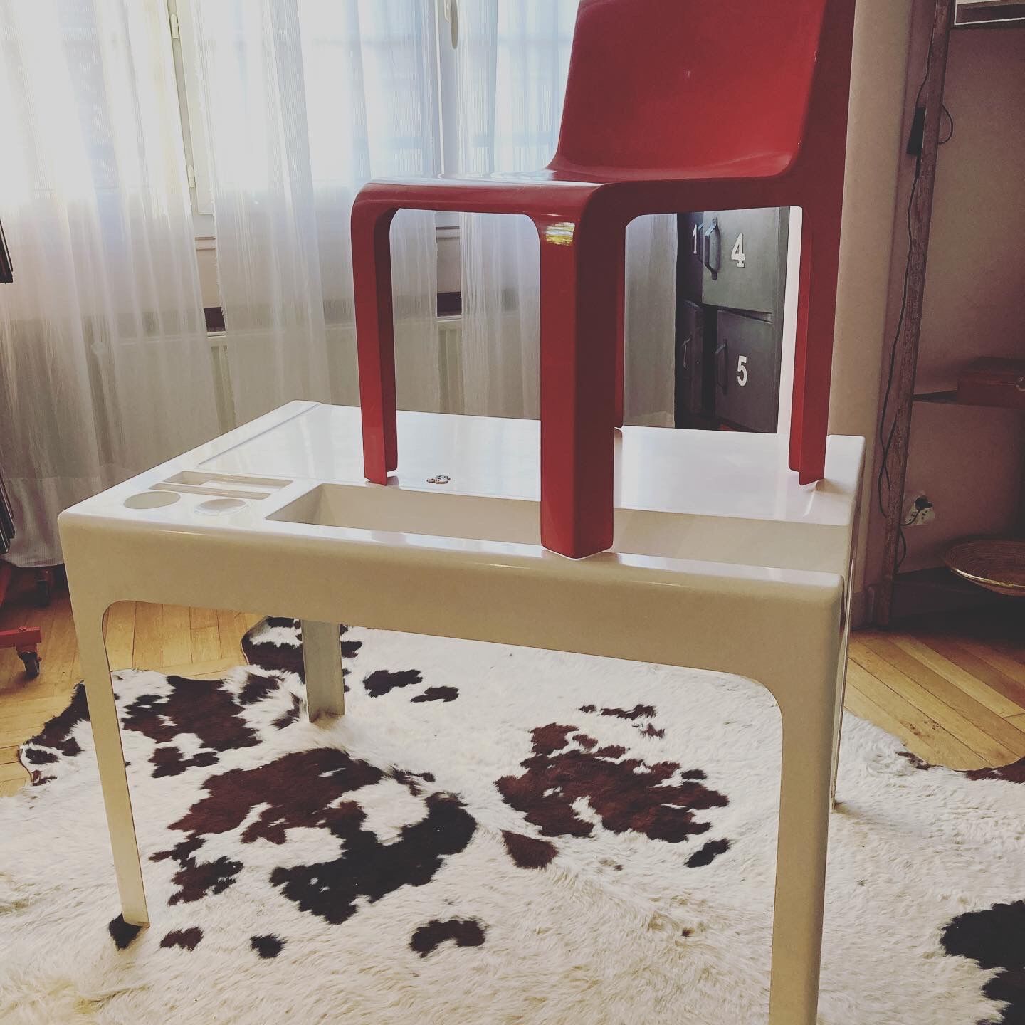 Bureau Ozoo et chaise Marc Berthier