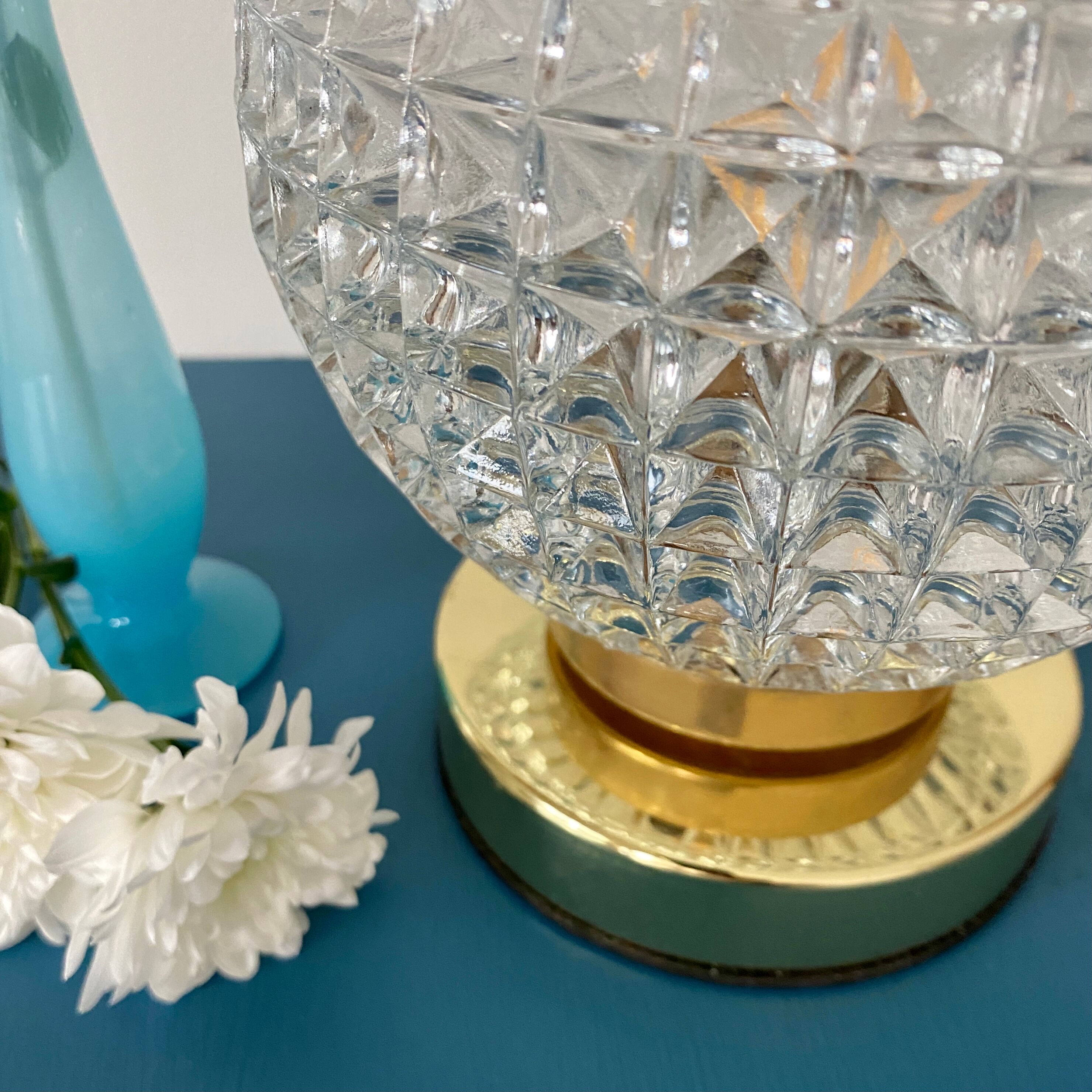 Vintage globe table lamp in molded glass