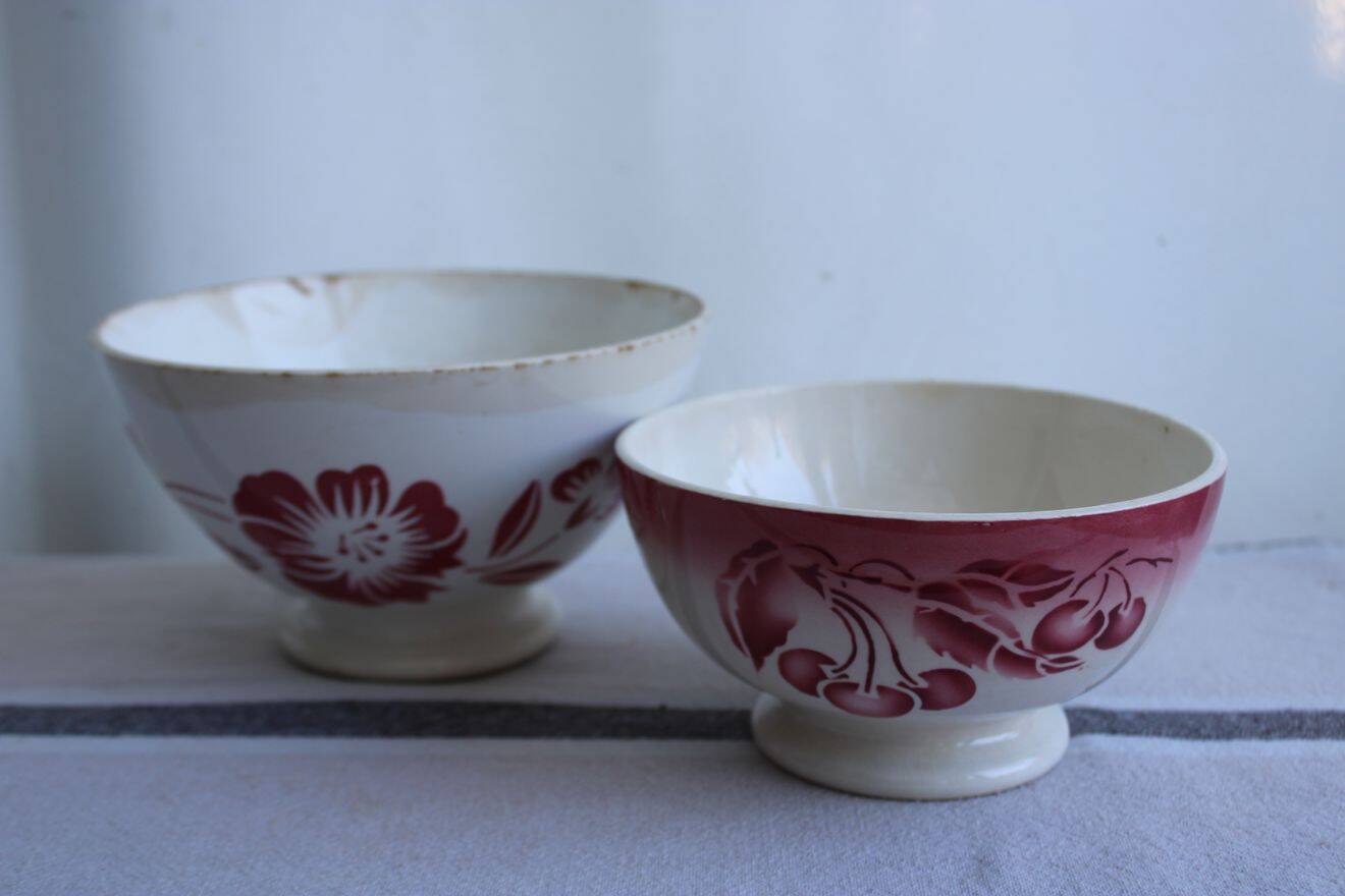 Set of 2 antique ceramic bowls