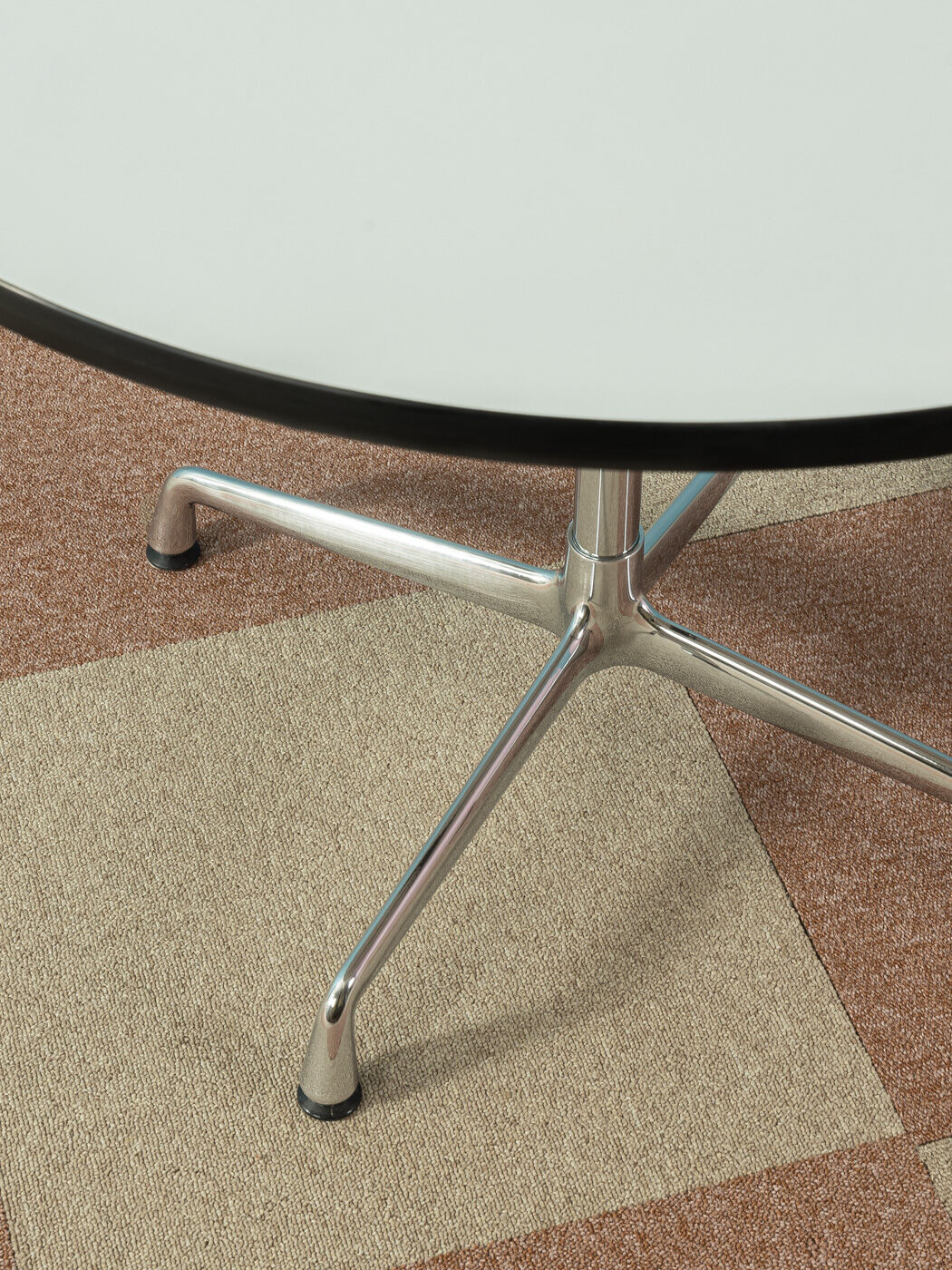 1960s dining table, Herman Miller