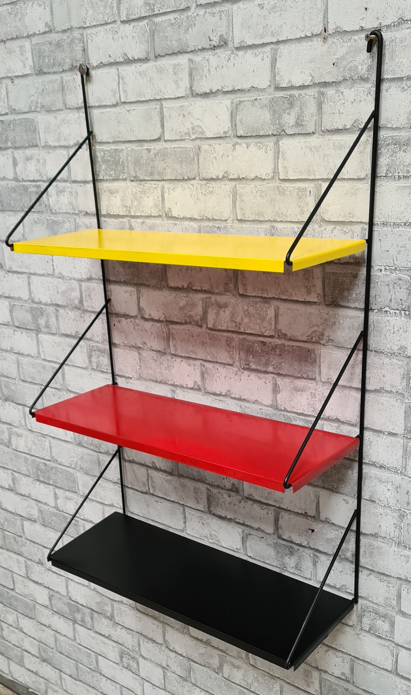 Scandinavian wall shelf tomado style 1950. Trace of normal wear and tear product of epoque. 48x 75x16