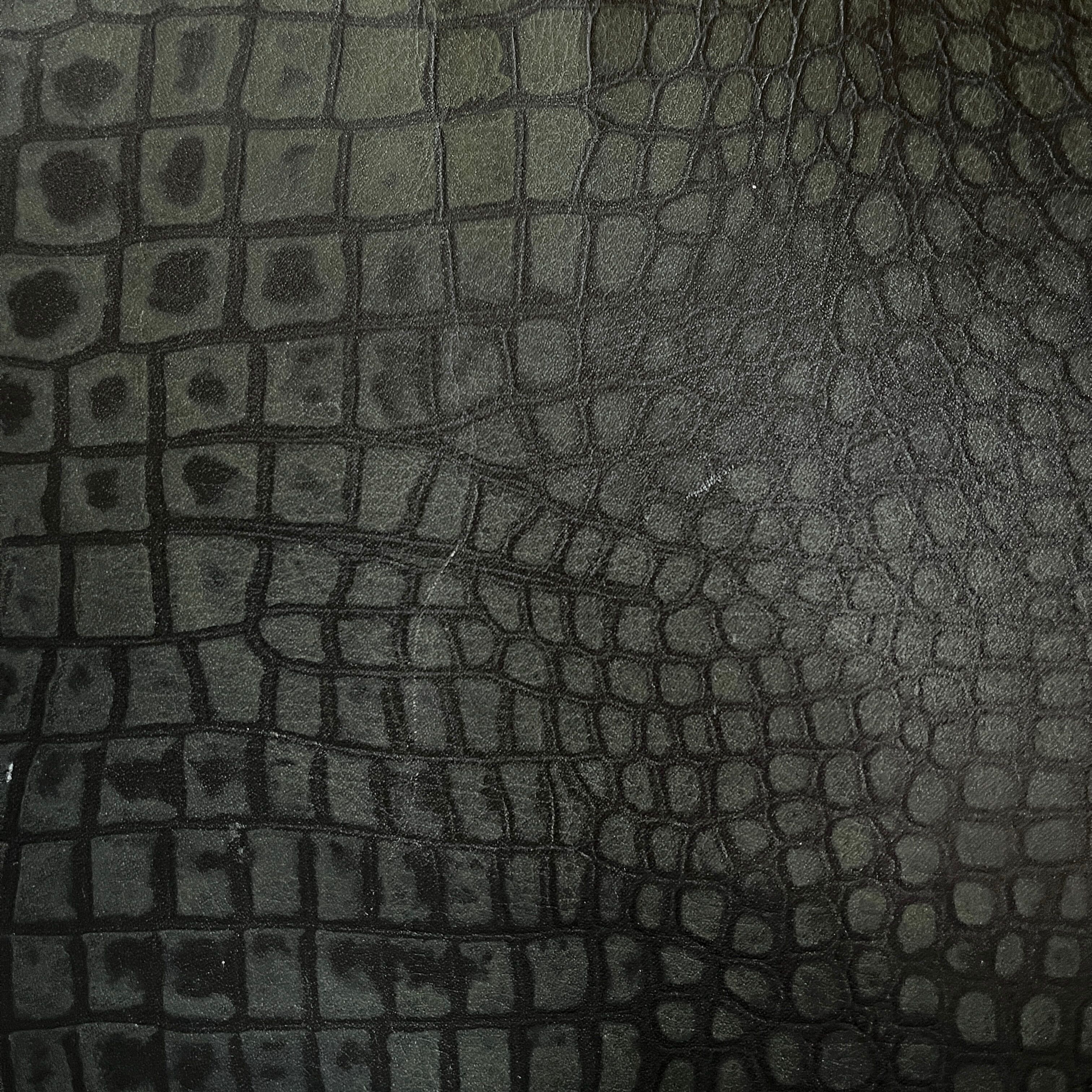 Dutch design easy chair Amphora by Leolux faux leather upholstery