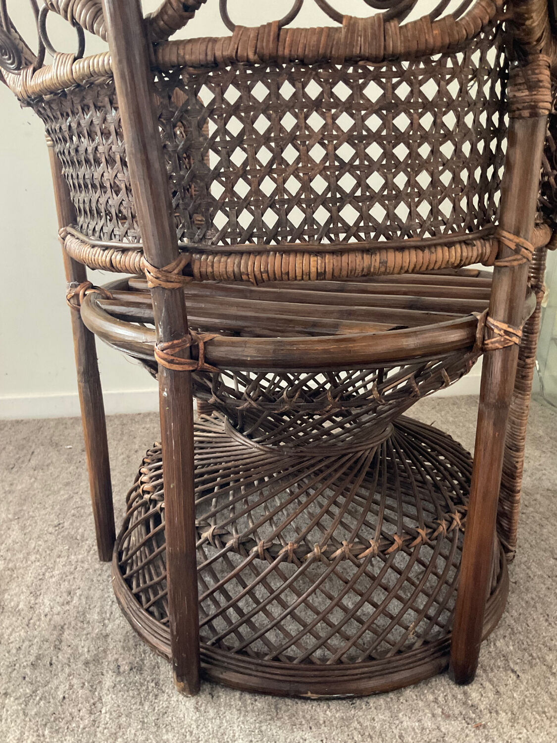 Fauteuil Paon Emmanuelle des années 60