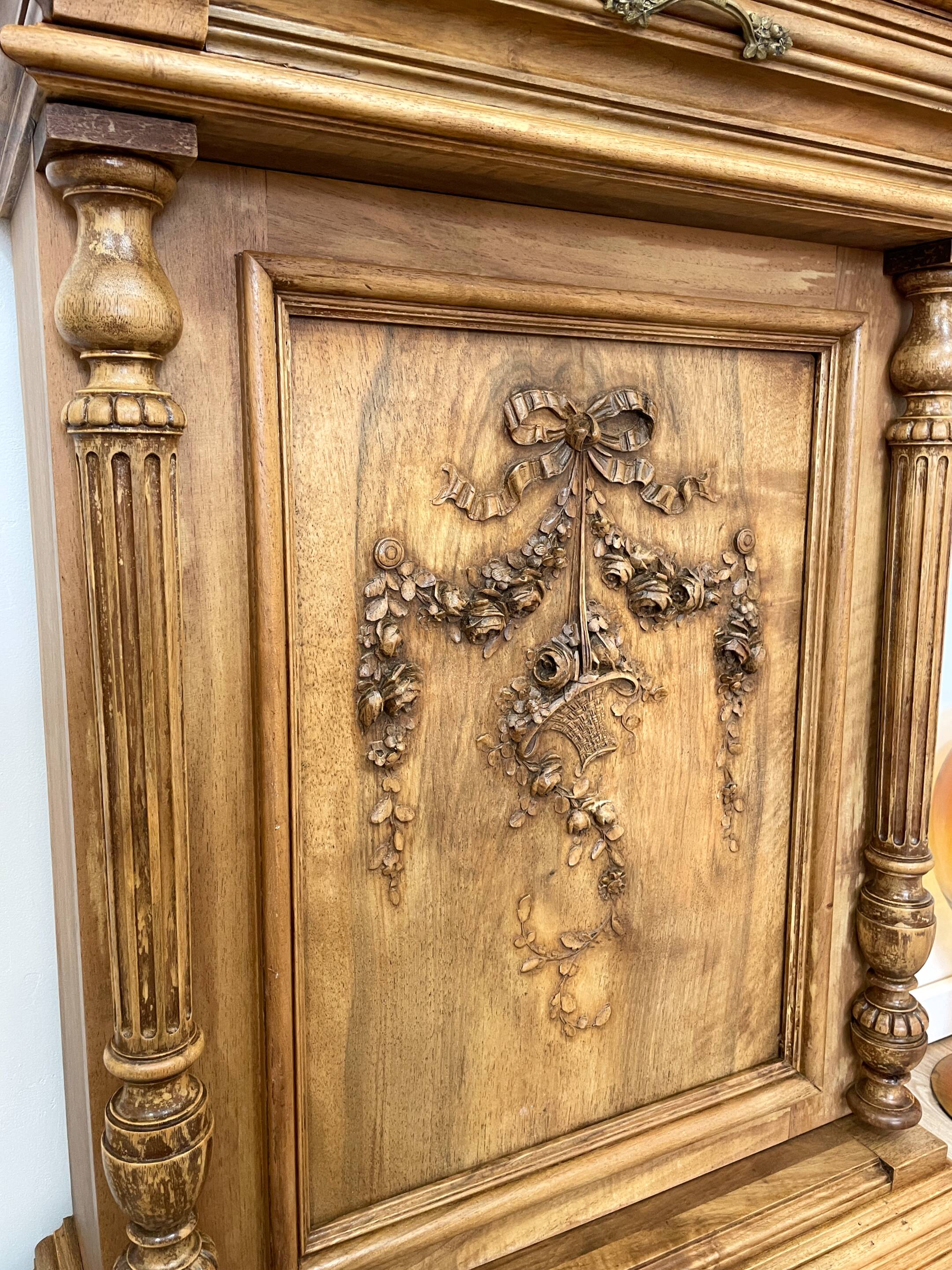Napoleon III height walnut furniture - Double decoration