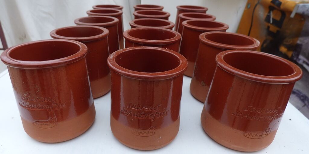 Marble pot VINTAGE inscription Flavor of yesteryear Yoplait brand C. MEIDIANO-VILA REAL