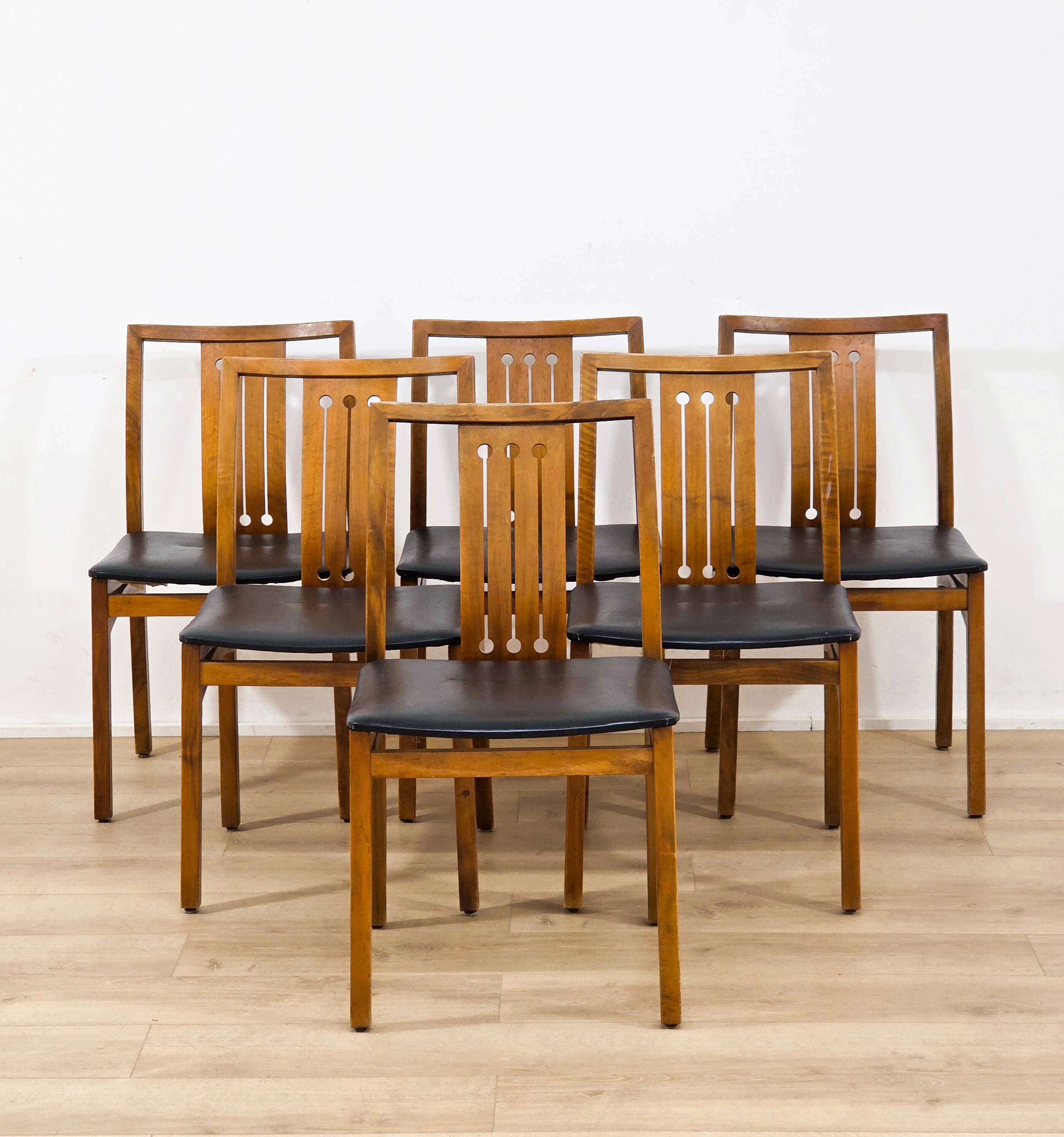 Ensemble de 6 chaises scandinaves par Jacques Hauville - 1960