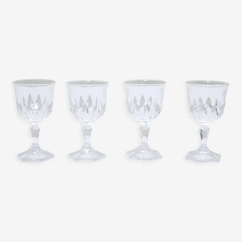Series of 4 glasses with vintage liqueur cristal d'Arques