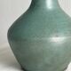 Vase en céramique vert émaillé