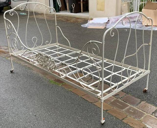 Wrought iron bed