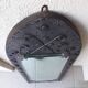 Miroir en bois et métal style médiéval