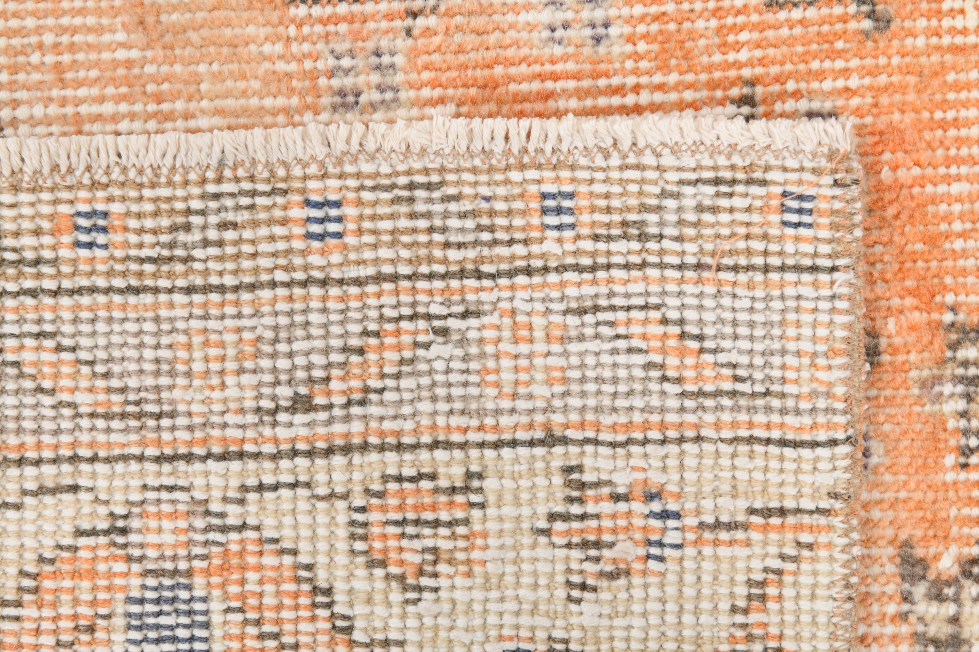 Tapis de couloir turc vintage à motif floral