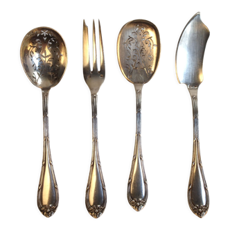 4 couverts de service en métal argenté, modèle aux rubans croisés, style louis xvi