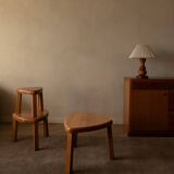 Tables gigognes en chêne massif des années 1970, ensemble de 3 · Plateaux triangulaires organiques