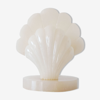 Alabaster shell lamp