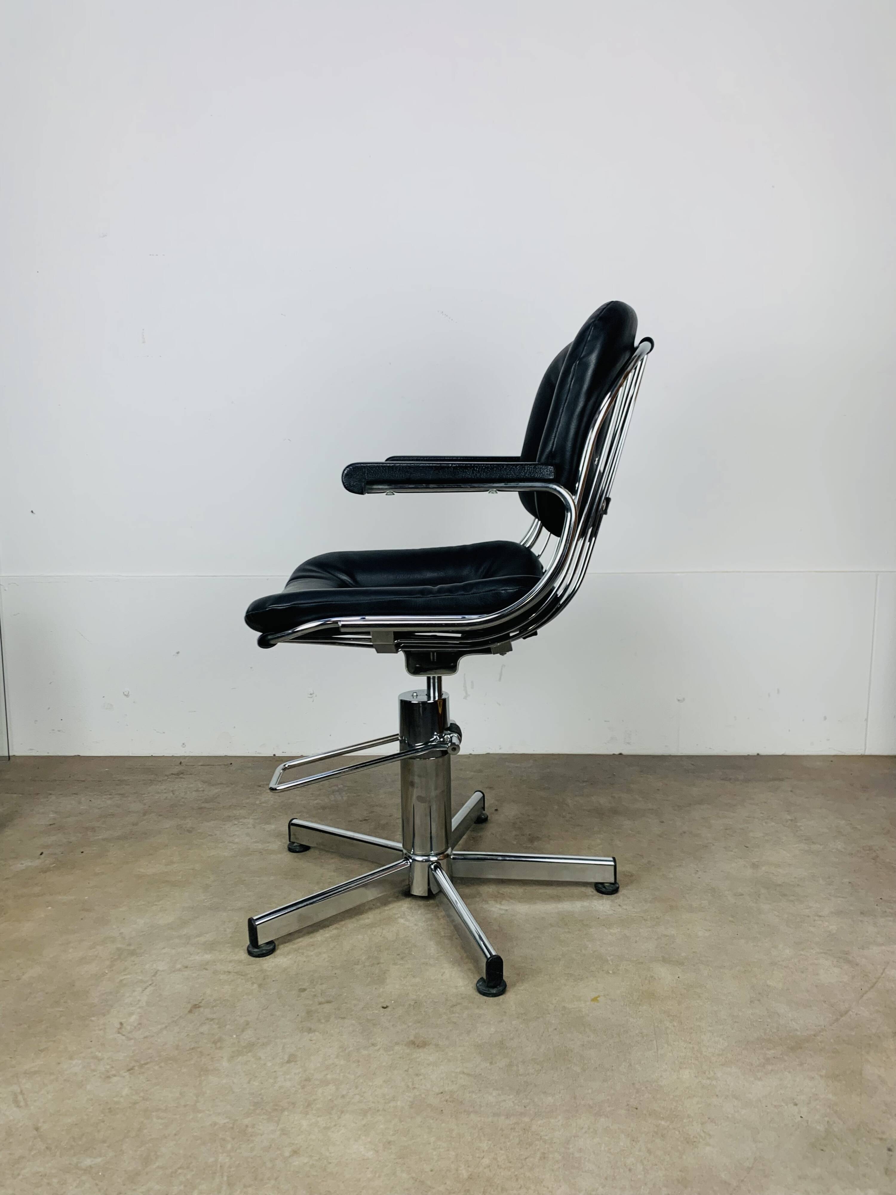 Adjustable and swivel office chair by Gastone Rinaldi