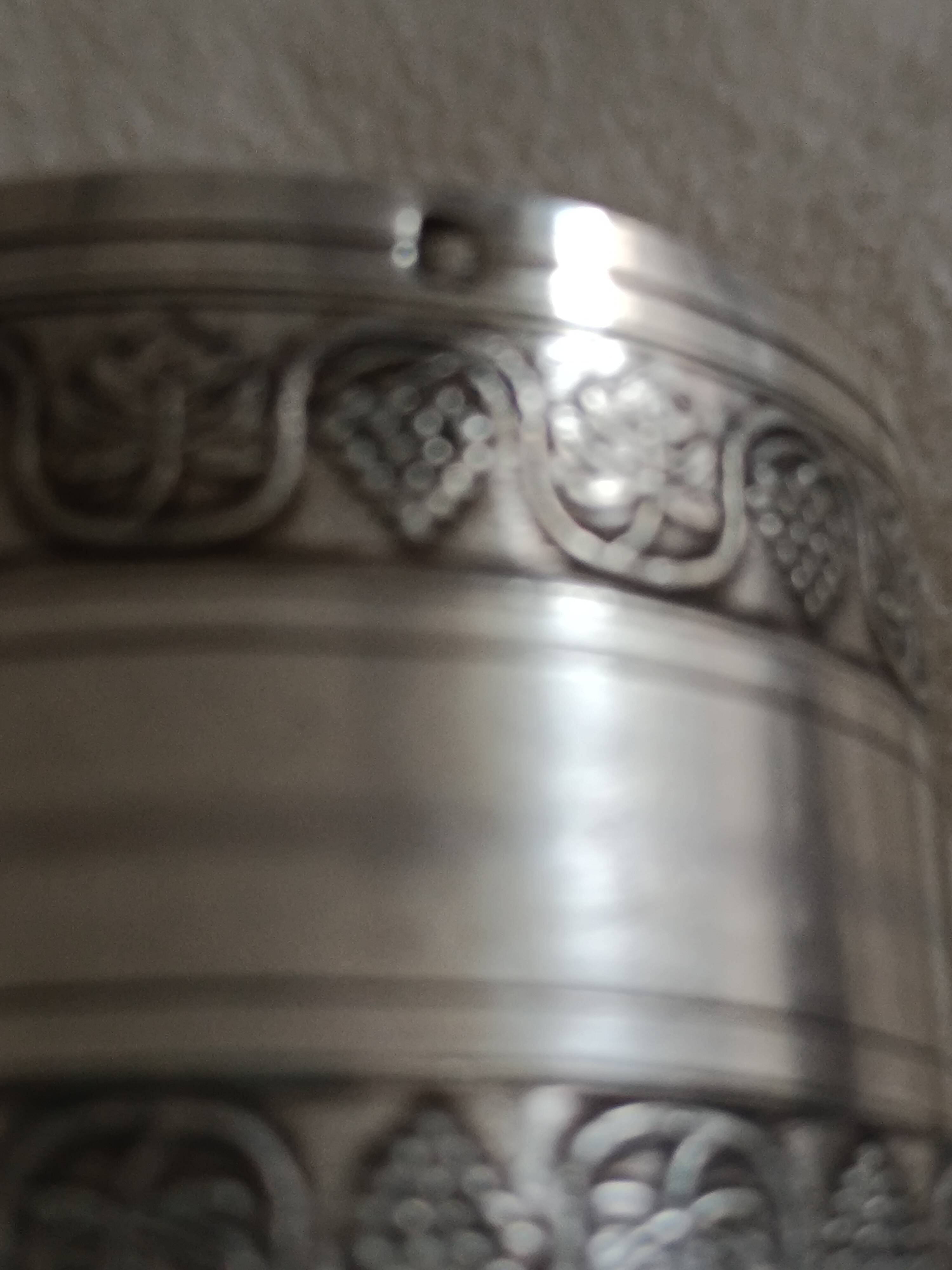 Antique napkin ring in solid silver.