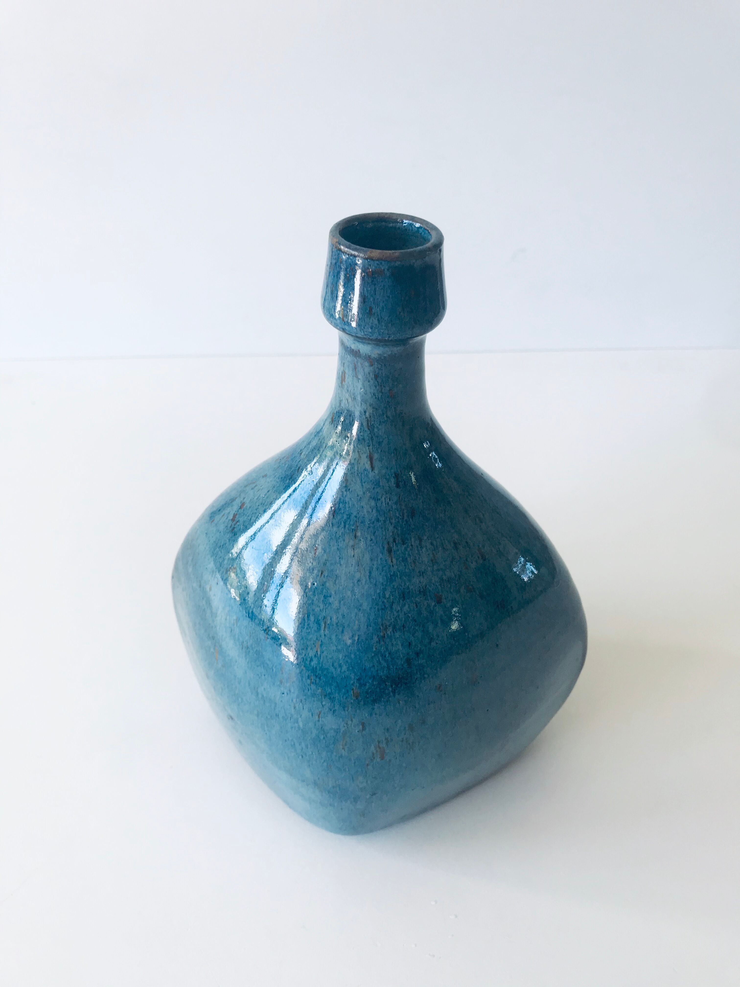 Ceramic vase
